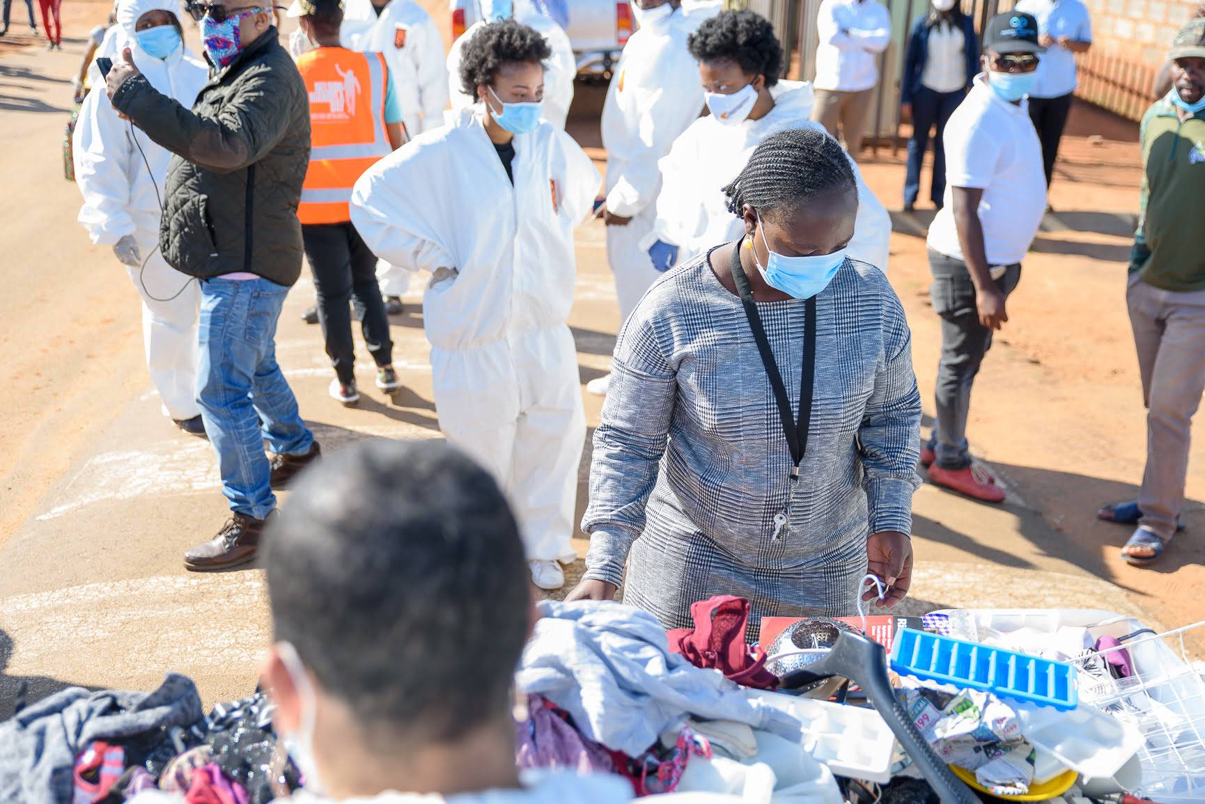 Community relief distribution supported by Afribiz Invest and the Collen Mashawana Foundation